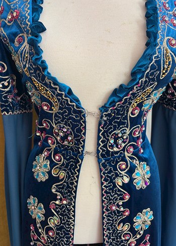 38 Beden Bindallı Kaftan Mavi Kadife Nakışlı