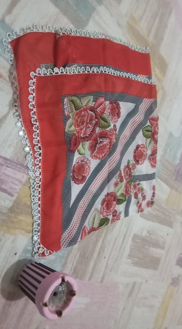 Dantel Detaylı Kırmızı Gri Kadın Fular - Görsel 2