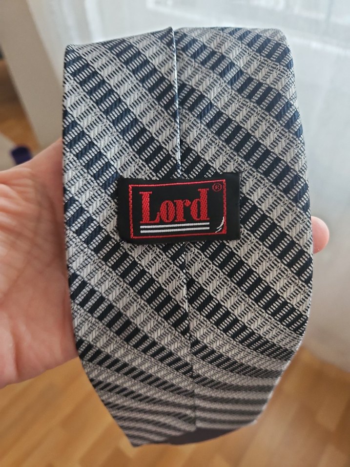 Gri Çizgili Erkek Kravat - Görsel 3