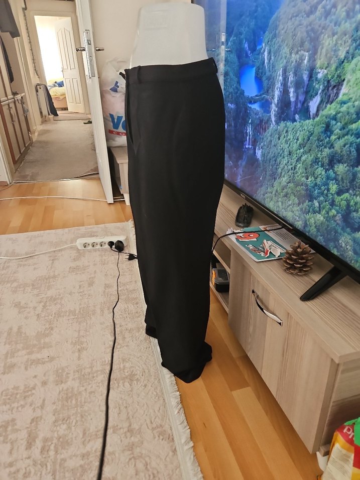 Siyah Bol paça Kadın Kumaş Pantolon - Görsel 3