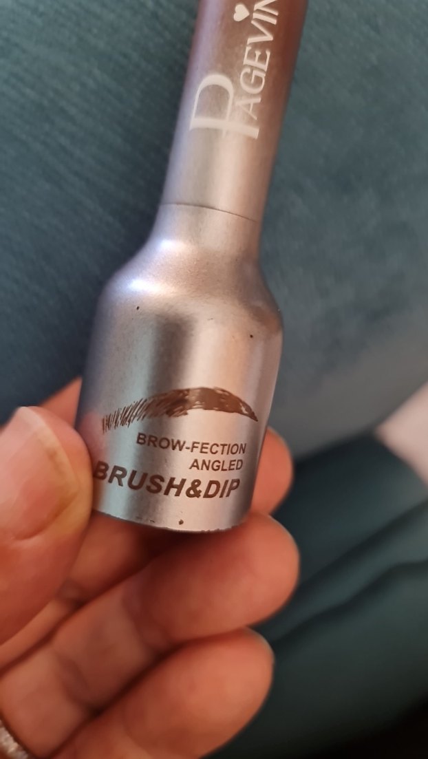 Bej Gri Tonlu Dudak Kalemi - Görsel 5