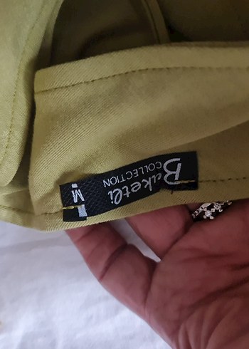 Askılı limon küf ü renkte  sırt dekolteli çok şık gece elbisesi - Görsel 13