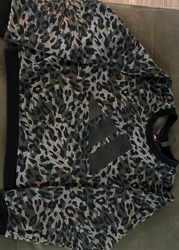 Gri Desenli Sokak Stili Leopar Desenli Kadın Sweat
