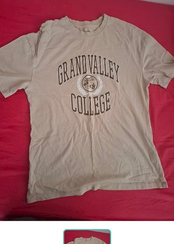 Diğer Grand Valley College Vintage Tee