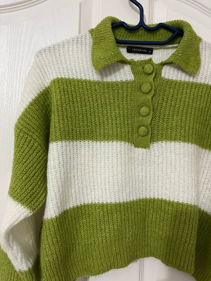 Yeşil Beyaz Çizgili Örgü Kadın Kazak - Görsel 2