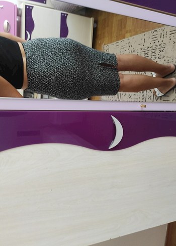 diğer Beden gri Renk Gri Yılan Desenli Midi Etek