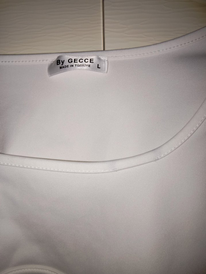 Uzun Kollu Beyaz Kadın Bluz - Görsel 3