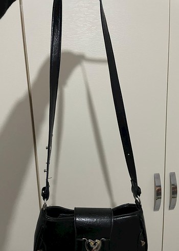 Kalpli Tokalı Siyah Gotik Deri Çanta - Görsel 2