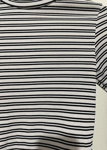 Boğazlı Çizgili Kadın Triko - Görsel 3