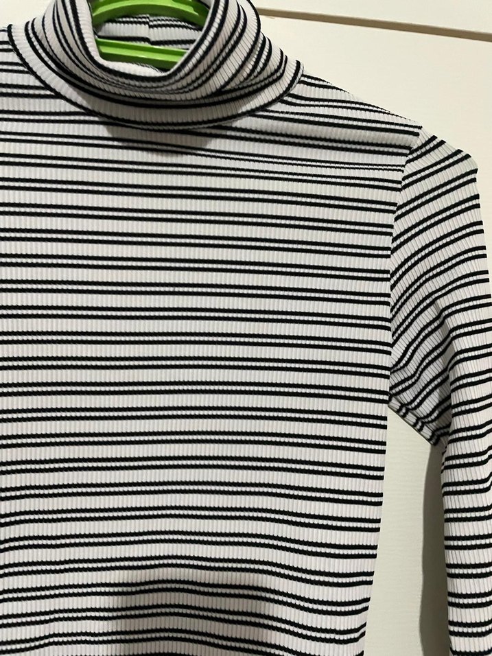 Boğazlı Çizgili Kadın Triko - Görsel 4