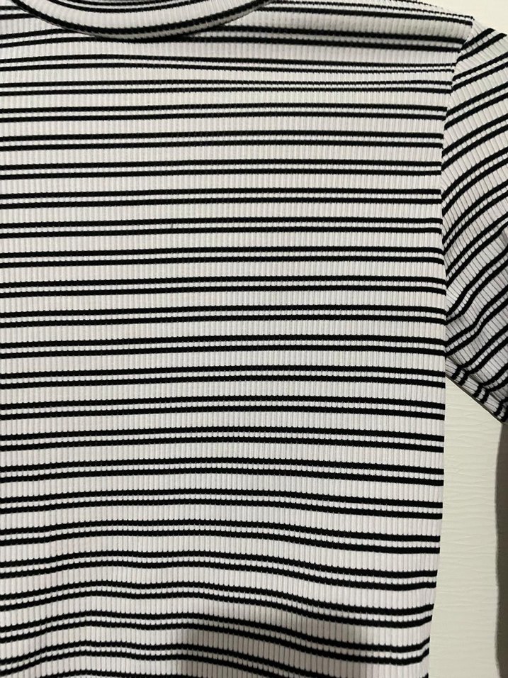 Boğazlı Çizgili Kadın Triko - Görsel 3