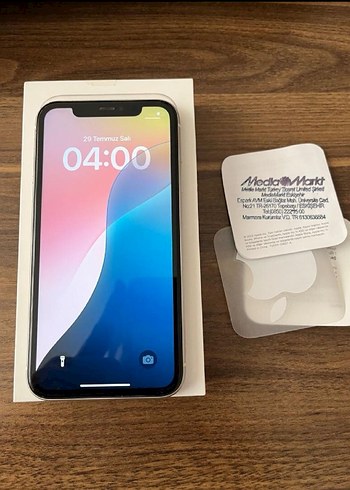 iPhone 11 128 GB Türkiye Cihazı Kutulu Faturalı Garantili Pil 95