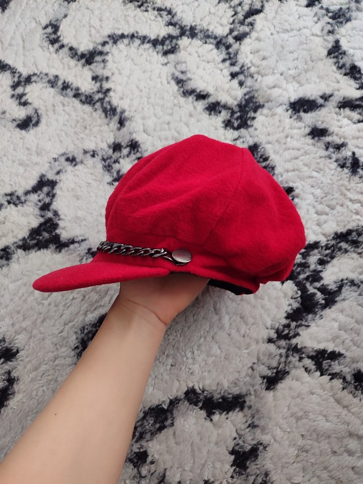 Kırmızı Kadın Zincir Detaylı Şapka - Görsel 3