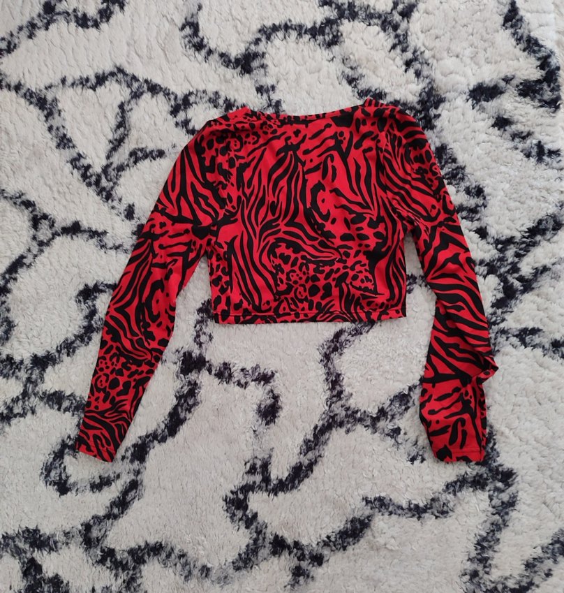 Kırmızı Zebra Desenli Uzun Kollu Crop Bluz - Görsel 3