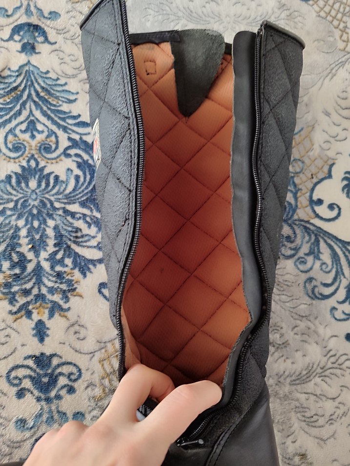 Harley davidson kadın bot - Görsel 5