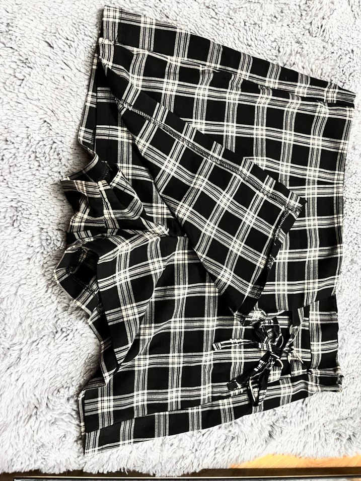 Bağlama Detaylı Şort Etek - Görsel 2