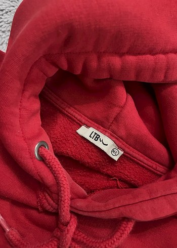 Kırmızı Kapüşonlu Kadın Sweatshirt - Görsel 3