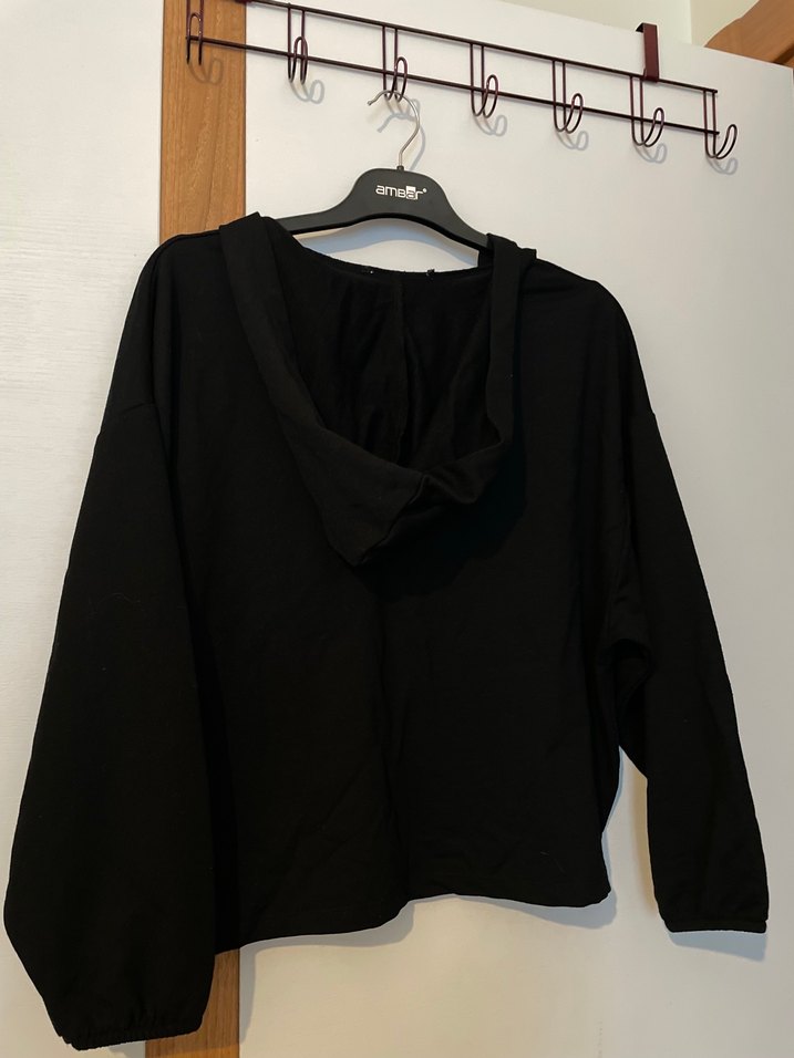 Siyah V yaka salaş kadın sweatshirt - Görsel 5