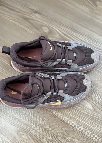 40 Beden Nike Kadın Spor Ayakkabı, Bağcıklı
