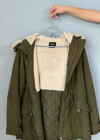 Yeşil Kürklü Bej Kadın Mont - Görsel 2