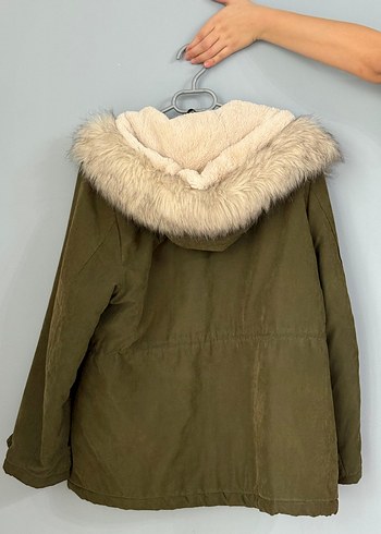 Yeşil Kürklü Bej Kadın Mont - Görsel 3