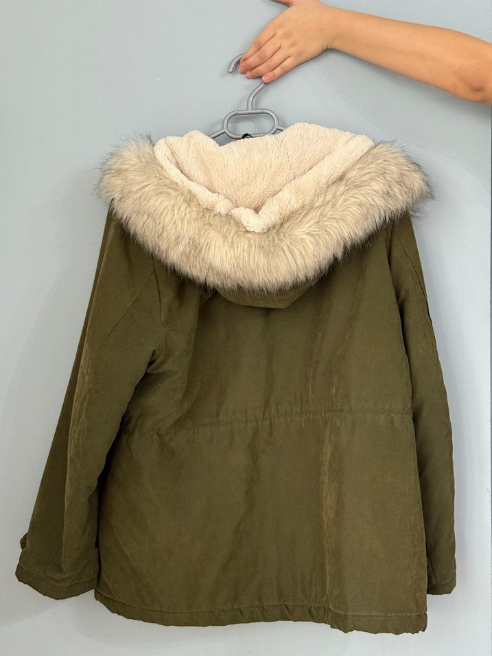 Yeşil Kürklü Bej Kadın Mont - Görsel 3