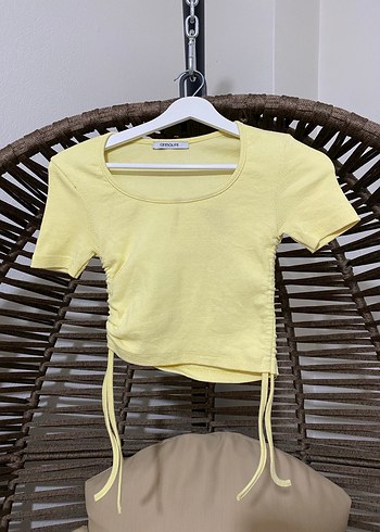 Sarı Bağcıklı Kısa Crop Top - Görsel 2
