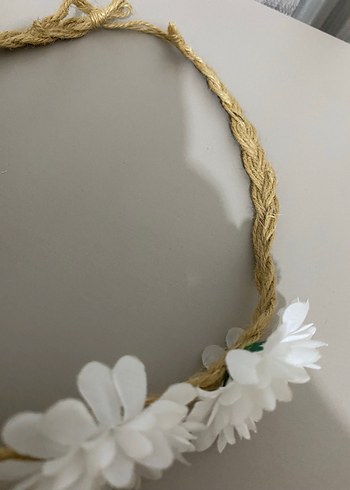 Beyaz Bohem Çiçekli Saç Aksesuarı - Görsel 3