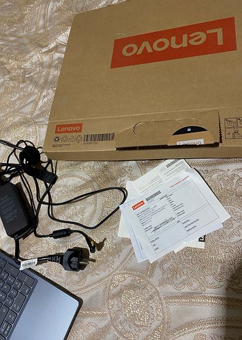 Lenovo Diz Üstü Bilgisayar Laptop - Görsel 4