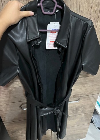 Kemerli Siyah Kısa kollu Deri Ceket - Görsel 4