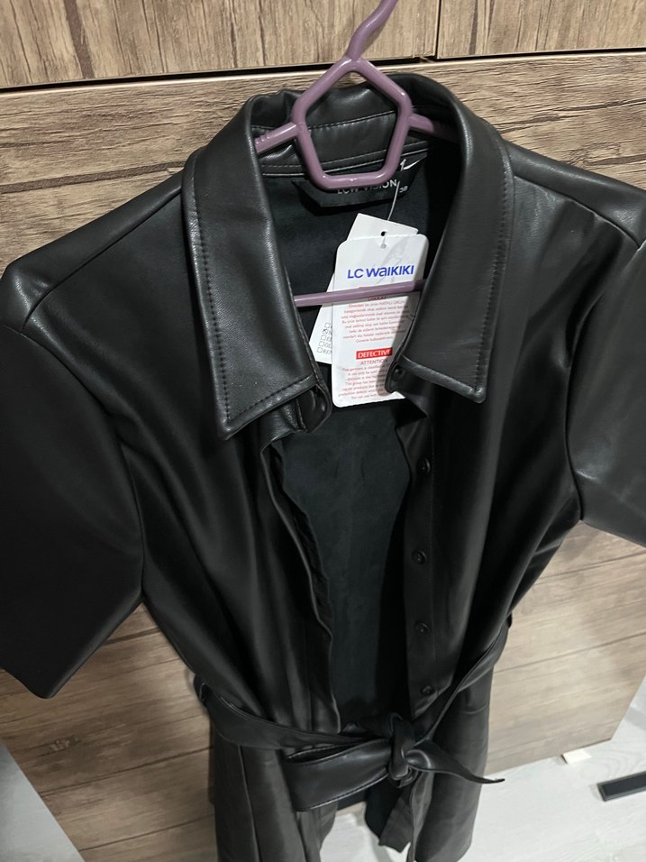 Kemerli Siyah Kısa kollu Deri Ceket - Görsel 2