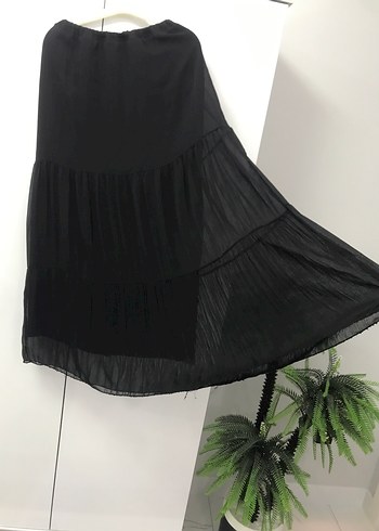 Siyah Pileli Uzun Tül Şifon kumaş astarlı tesettür etek - Görsel 3