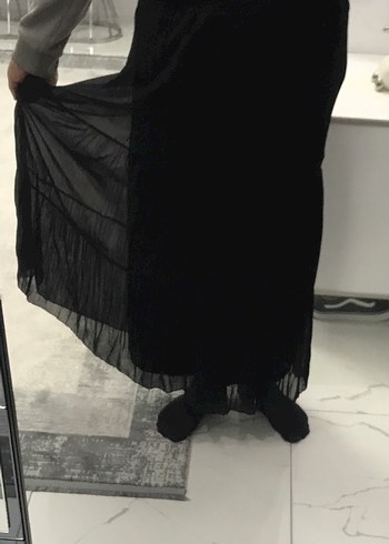 Siyah Pileli Uzun Tül Şifon kumaş astarlı tesettür etek - Görsel 8