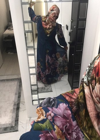 Şifon İpek tesettür elbise kolları dahil tam boy astarıdır . - Görsel 4