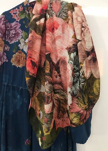 Şifon İpek tesettür elbise kolları dahil tam boy astarıdır . - Görsel 16