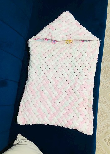 Nakışlı Pembe Triko Bebek Battaniyesi - Görsel 3