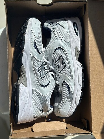 40 Beden beyaz Renk New balance 530