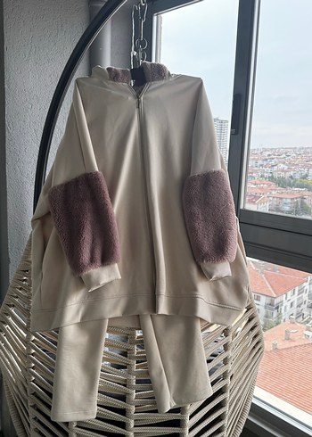 Diğer Bej Kürklü Kadın Mini Takım