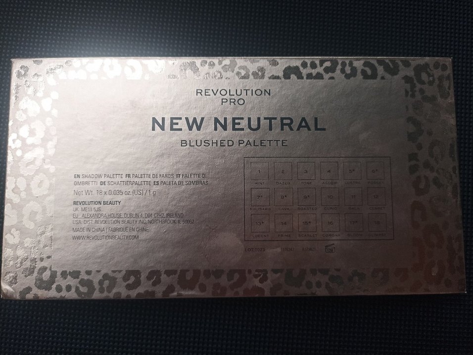 Revolution Pro Blushed Palette - Görsel 2