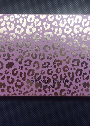 Revolution New Neutral Romance Palette - Görsel 2