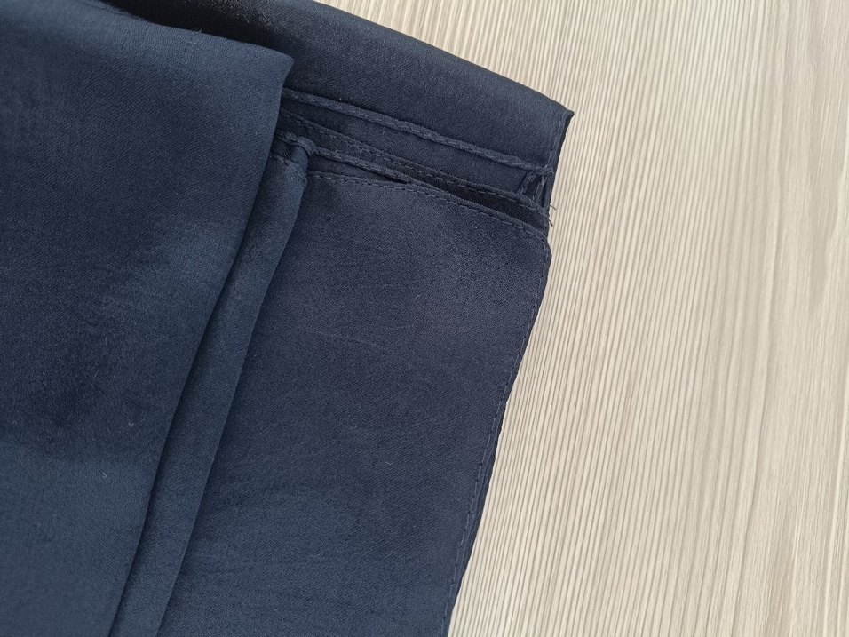 Lacivert Kadın Saten Şal - Görsel 2