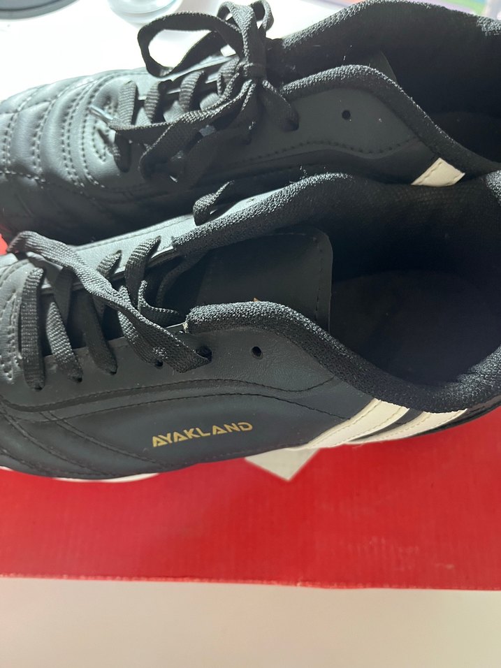 Siyah Erkek Spor Ayakkabı Bağcıkları - Görsel 2