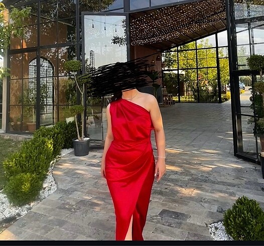 m Beden Kırmızı tek omuz abiye