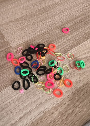 Beden Renkli Bağcıklı Elastik Çocuk Saç Tokaları