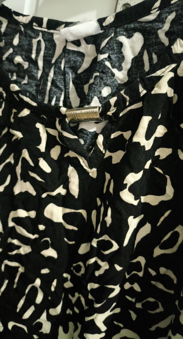 Desenli Siyah V Yakalı Hamile Bluzu - Görsel 2