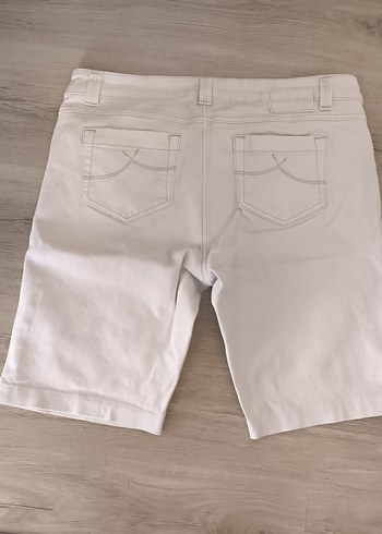 44 Beden Beyaz Denim Kadın Bermuda Şort