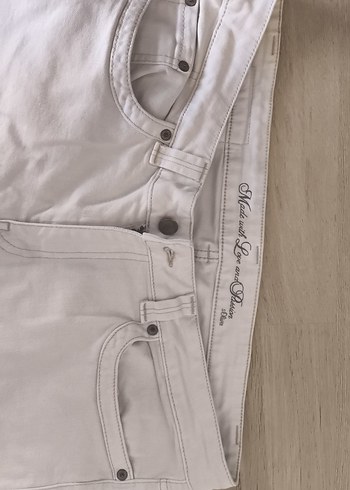 Diğer Beyaz Denim Kadın Bermuda Şort