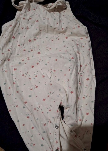 Pastel Yıldız Desenli Beyaz askılı çıtçıtlı bebek tulumu - Görsel 3