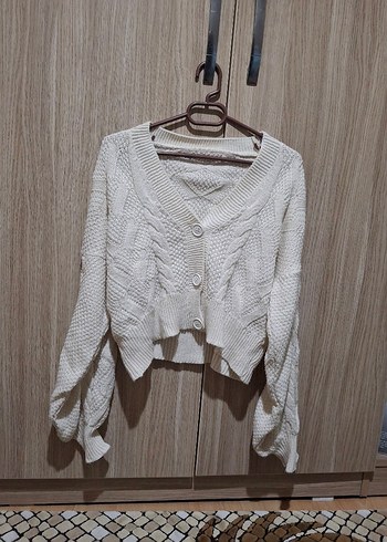 Beyaz V Yaka Örgü Mini Hırka - Görsel 3