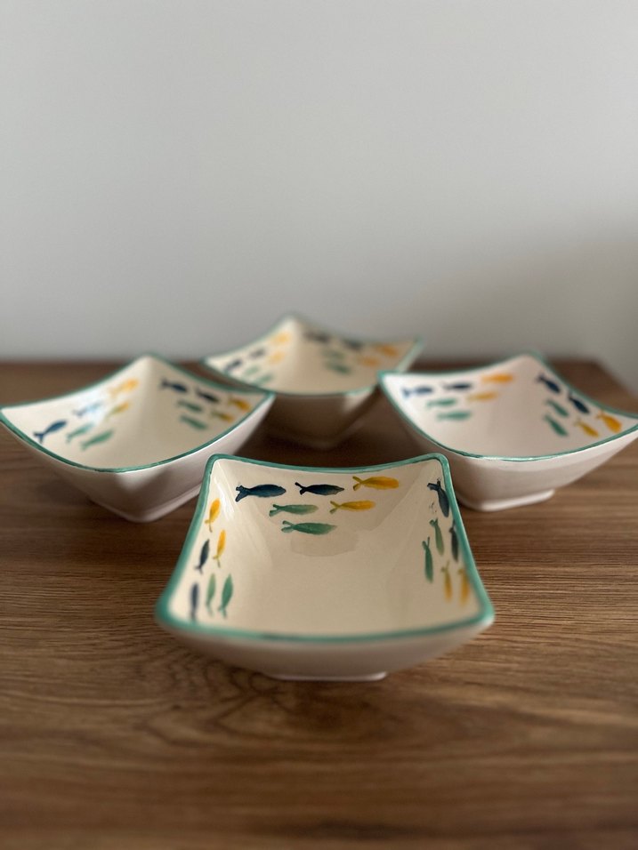 Soyut desenli dört kare tabak seti - Görsel 2